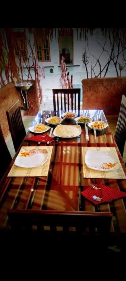 אודוואלאווה Induwara Safari Resort מראה חיצוני תמונה