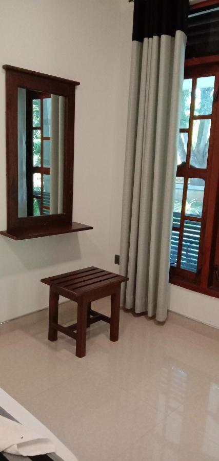 אודוואלאווה Induwara Safari Resort מראה חיצוני תמונה