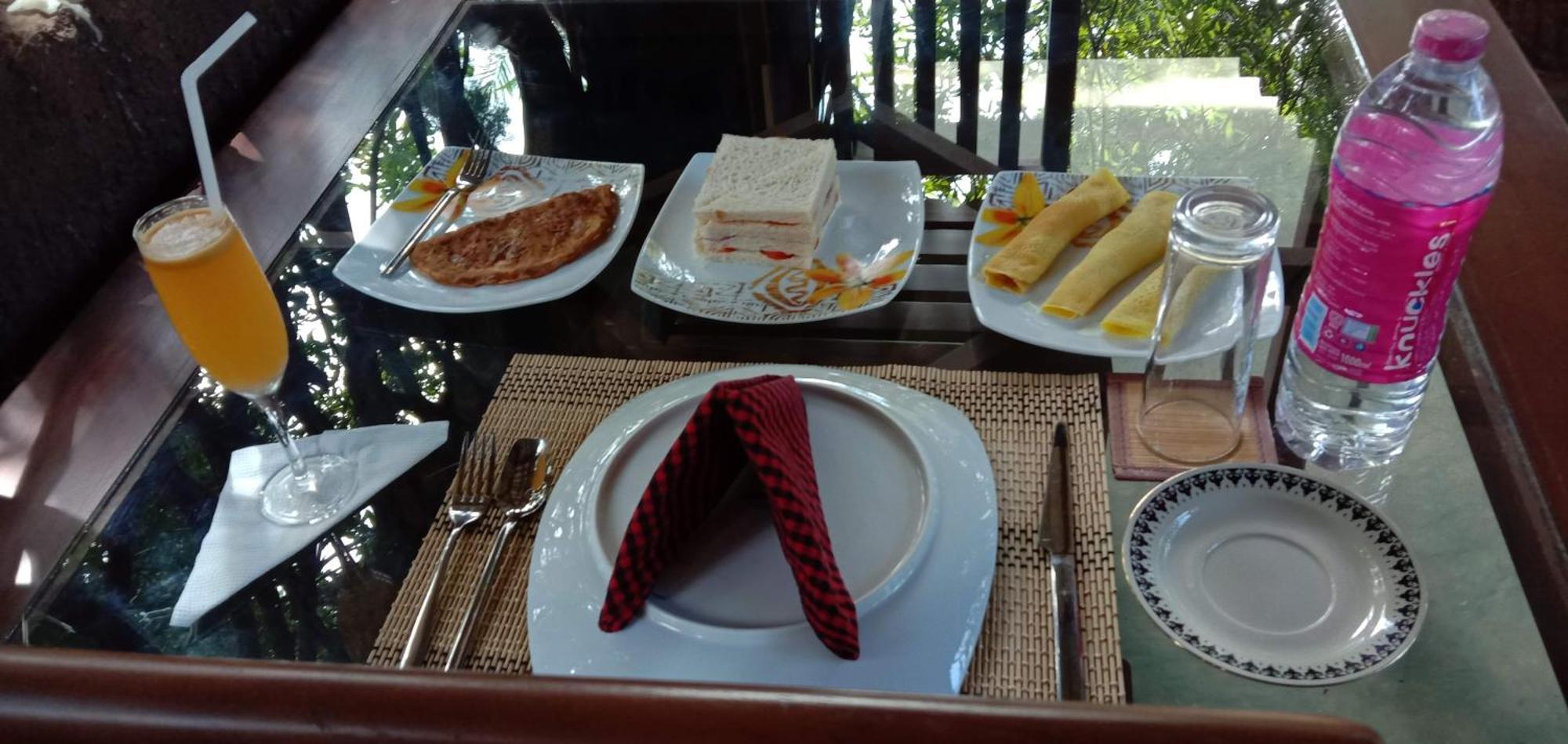 אודוואלאווה Induwara Safari Resort מראה חיצוני תמונה
