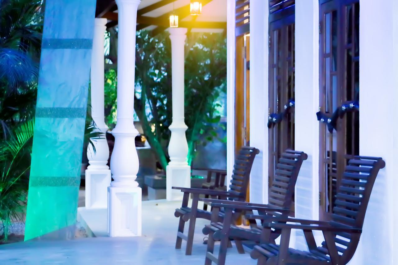 אודוואלאווה Induwara Safari Resort מראה חיצוני תמונה