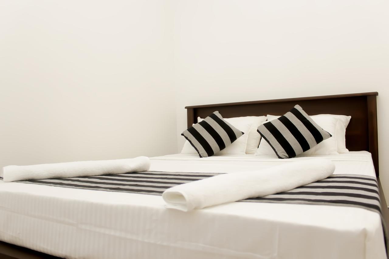 אודוואלאווה Induwara Safari Resort מראה חיצוני תמונה