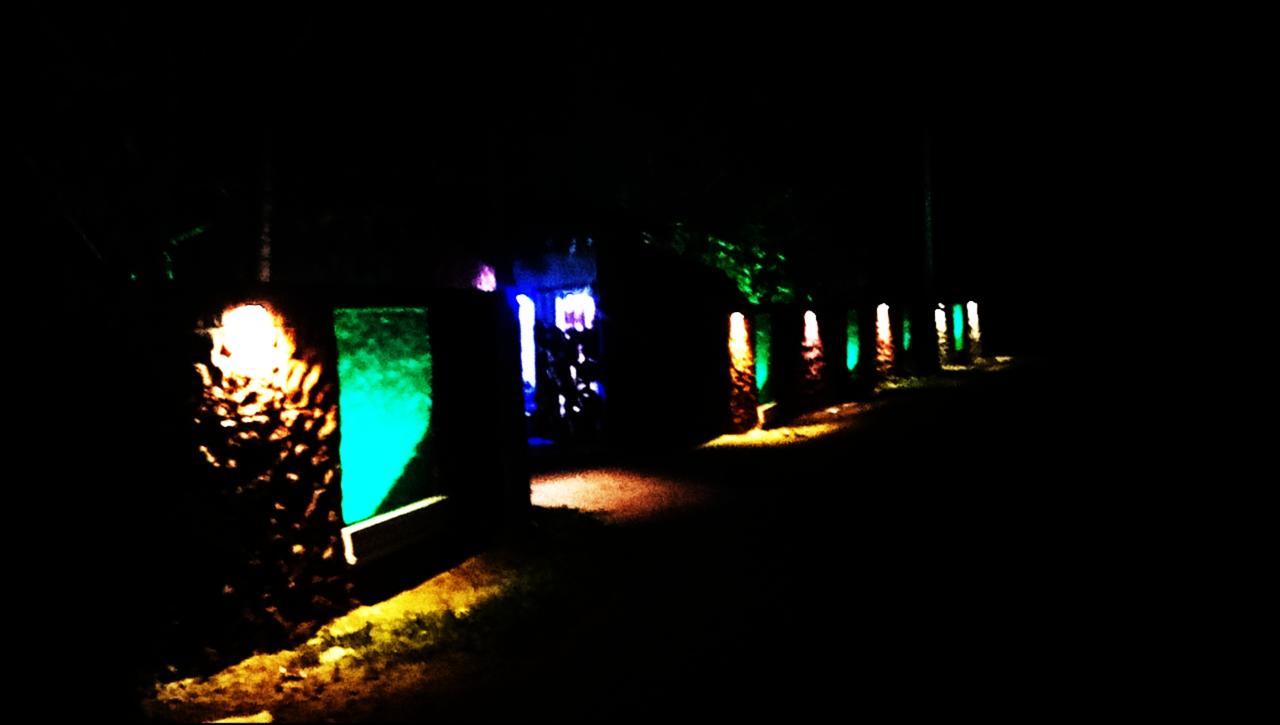 אודוואלאווה Induwara Safari Resort מראה חיצוני תמונה