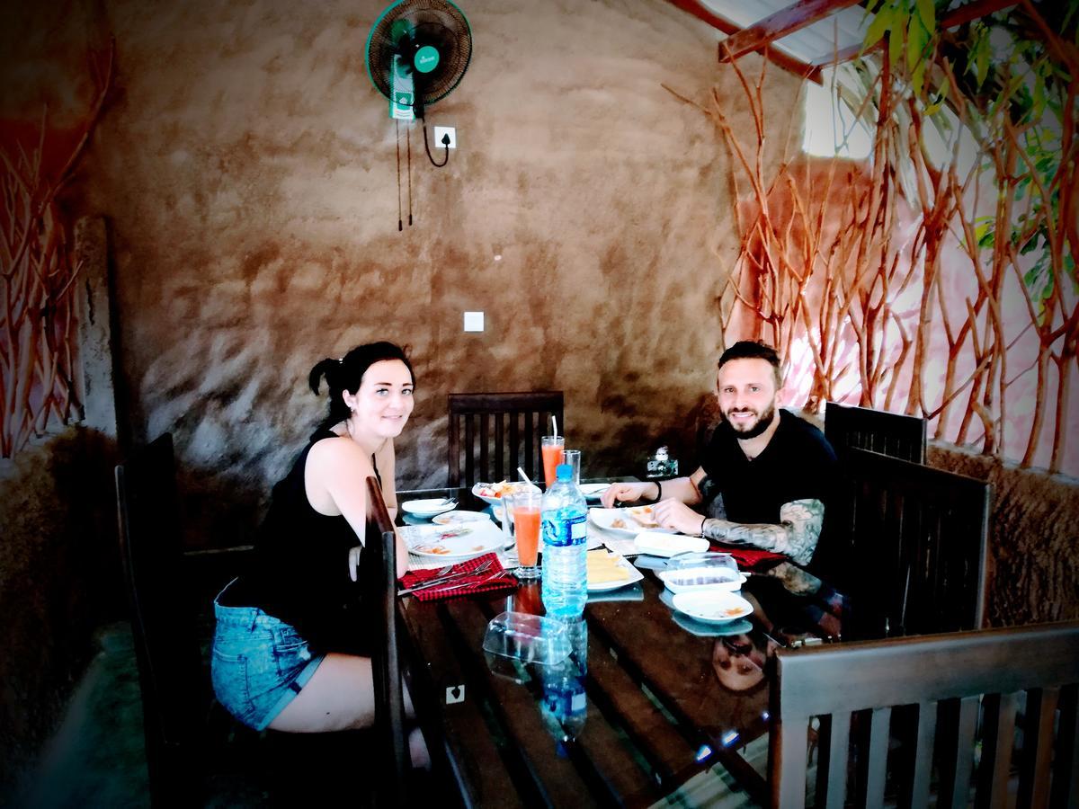 אודוואלאווה Induwara Safari Resort מראה חיצוני תמונה