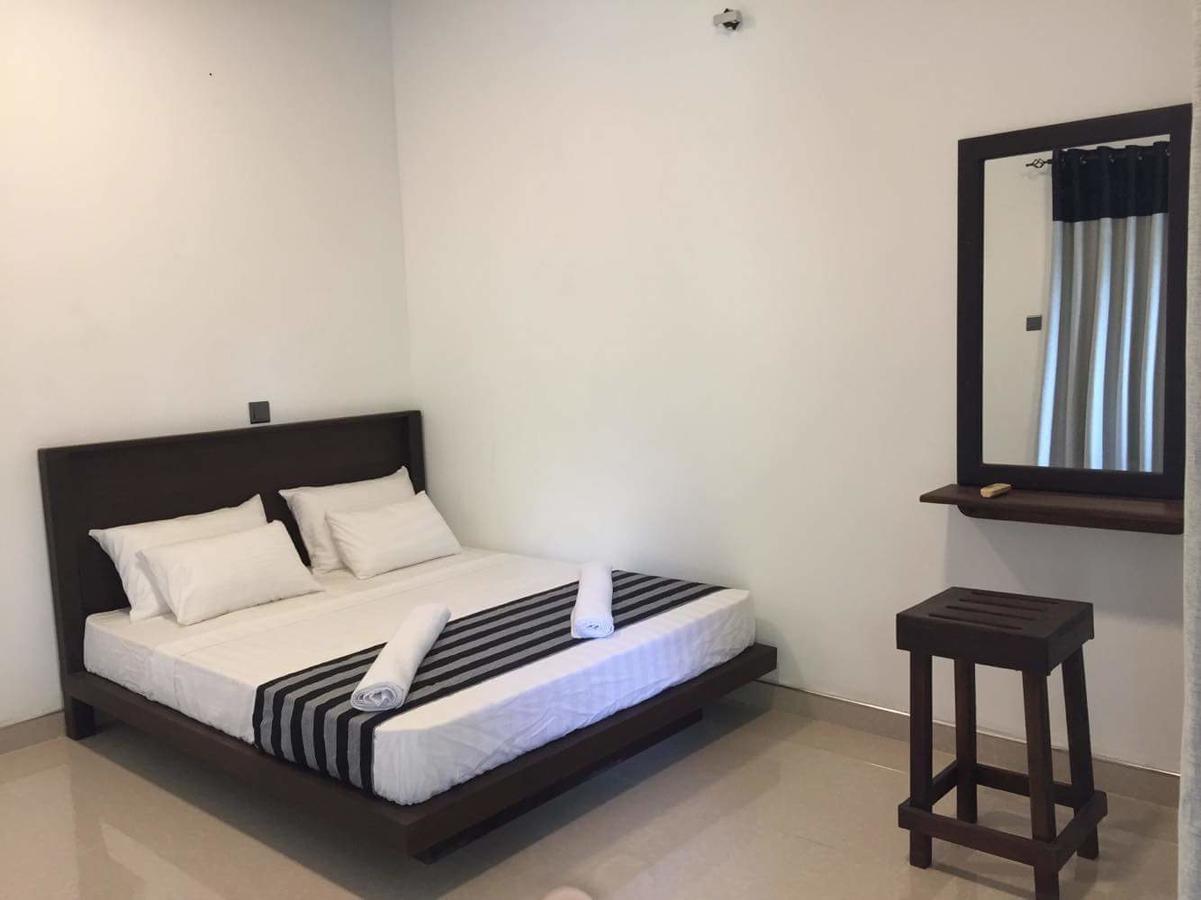 אודוואלאווה Induwara Safari Resort מראה חיצוני תמונה