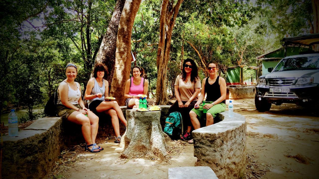 אודוואלאווה Induwara Safari Resort מראה חיצוני תמונה