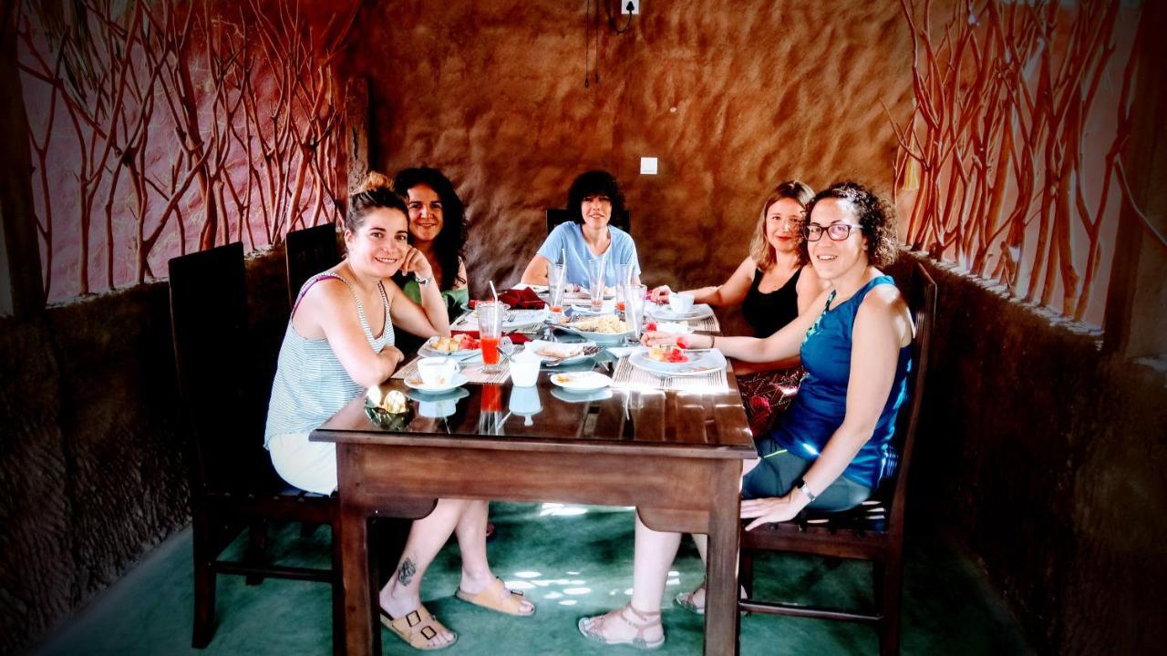 אודוואלאווה Induwara Safari Resort מראה חיצוני תמונה