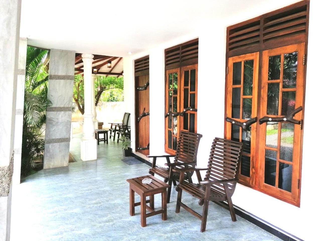 אודוואלאווה Induwara Safari Resort מראה חיצוני תמונה
